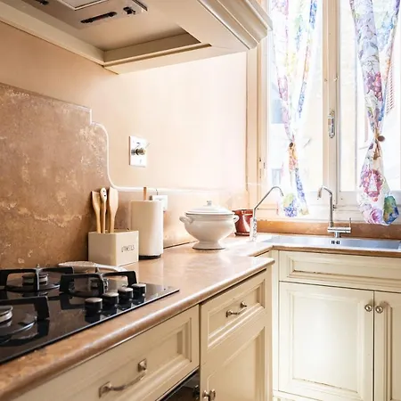 And Roomy Near The Station And Duomo - Homeunity Apartment