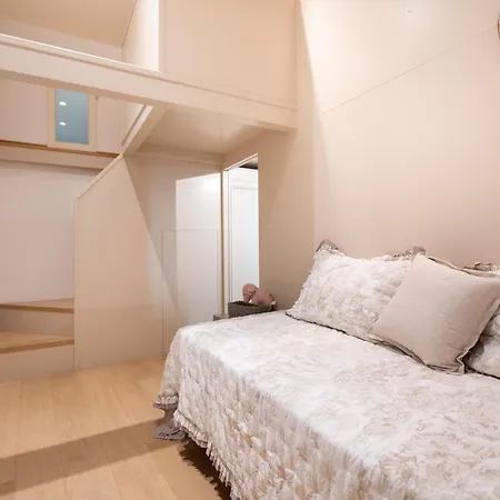 Apartment And Roomy Near The Station And Duomo - Homeunity Florence