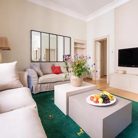 And Roomy Near The Station And Duomo - Homeunity Apartment Florence