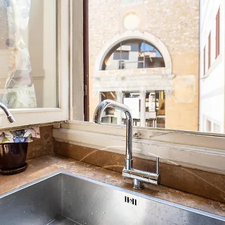 And Roomy Near The Station And Duomo - Homeunity *