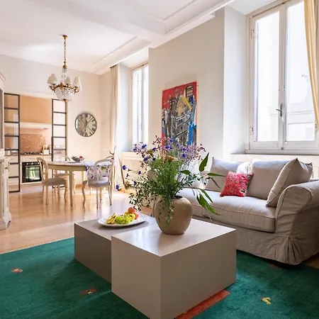 And Roomy Near The Station And Duomo - Homeunity Appartement Florence